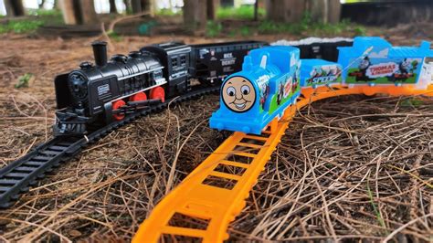 Mencari Dan Merakit Mainan Kereta Api Thomas And Friends Kereta Api