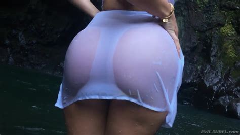 Big Assed Blonde Fucking Fat Dick By The Waterfall Pov