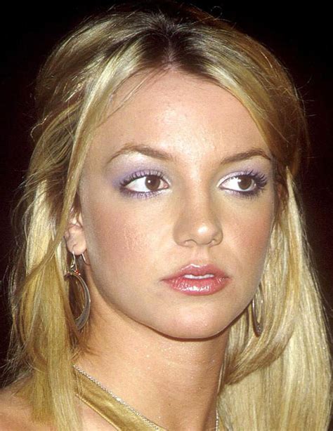 The 20 Most Iconic Makeup Looks Of The 90s Ipsy 90s Makeup Look 90s Makeup 2000s Makeup Looks