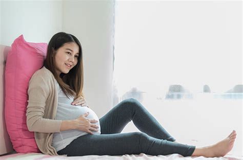 Apakah Normal Alami Kaki Bengkak Setelah Melahirkan