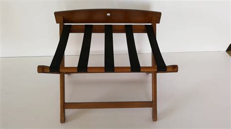 Having somewhere to put your luggage on is a convenience that helps. Fenghe Hotel Modern Wooden Folding Guest Room Luggage Rack ...