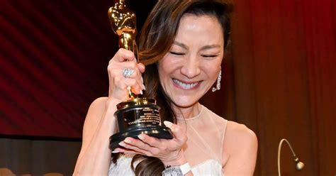 michelle yeoh becomes first asian best actress winner at the oscars for everything everywhere