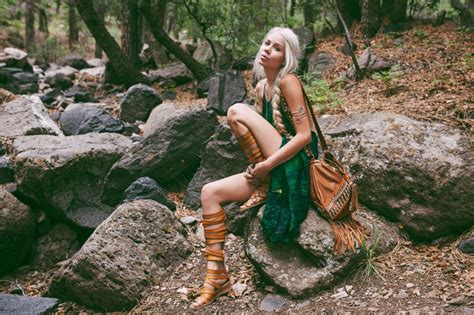 fashion blogger sarah loven in our imali dress — love nomadic