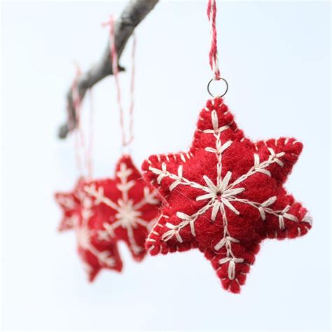 Felt Ornaments Red Snowflakes Pack Of 4 Christmas Ornaments Image 0