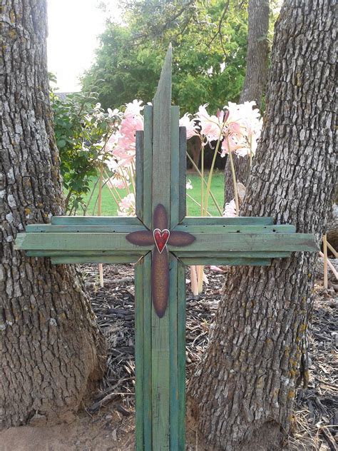 Pin By Nonnie On Crafts Wooden Christmas Decorations Crosses Decor