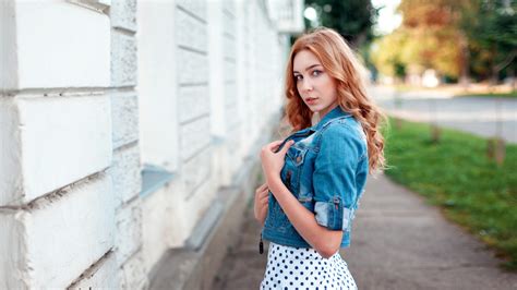 Wallpaper Portrait Redhead Depth Of Field Women Outdoors 2048x1152