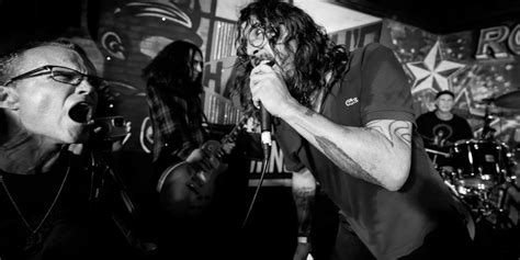 Dave Grohl Se Unió A La Banda De Versiones Chevy Metal Del Fallecido