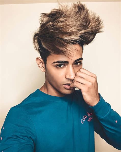 Https://tommynaija.com/hairstyle/danish Zehen Hairstyle Pictures