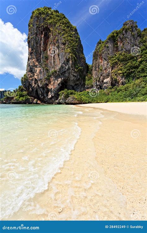 Clear Water In Thai Sea Stock Image Image Of Rock Clear 28492249