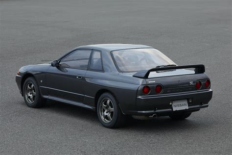 Classic Trader Reviews The Nissan Skyline Gt R R32 Buying Guide