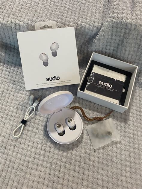 Sudio Niva Wireless Earphones Audio Earphones On Carousell