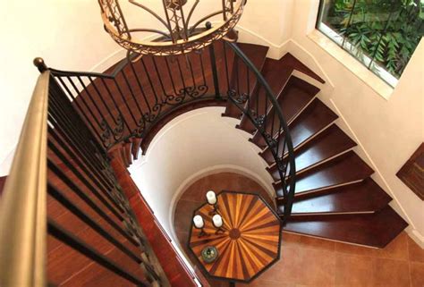 Beautiful And Elegant Spiral Staircase