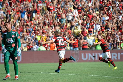 Sadio mane has been directly involved in more goals in all. Com polêmica, Flamengo bate Bangu de virada pelo Carioca ...