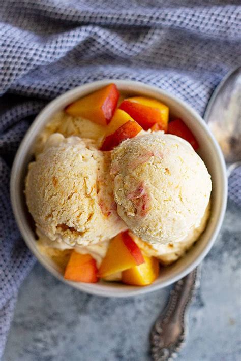 This No Churn Peach Ice Cream Is A Cool And Creamy Summer Treat It S Super Easy To Make
