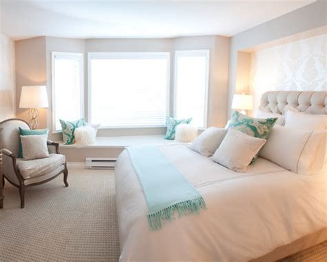 Ask a group of people what their favorite color is, and chances are, the majority will answer blue. Aqua Bedroom | Houzz