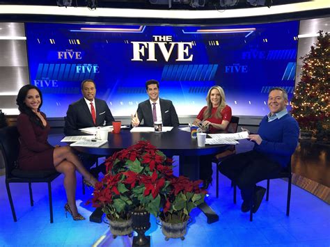 Emily Compagno On Twitter Its Showtime ⭐️⭐️⭐️⭐️⭐️ Thefive Foxnews