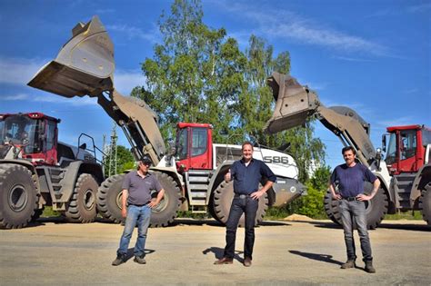 Onsite News Three Liebherr L 586 Xpower Wheel Loaders For Btb Group