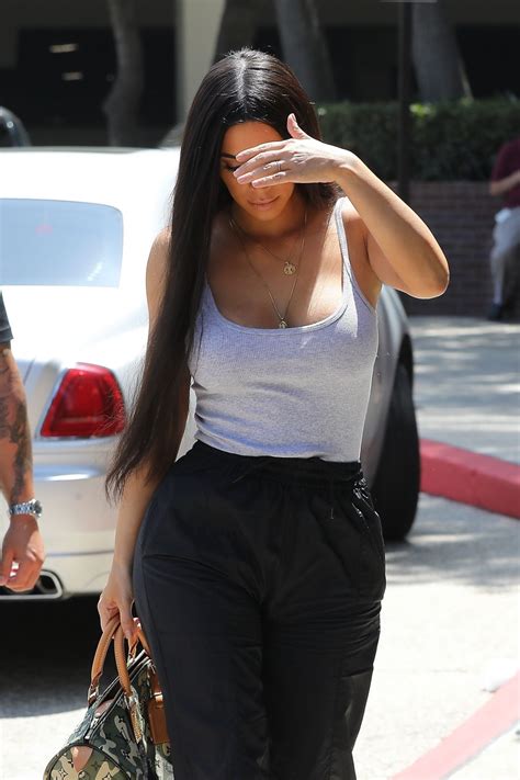 Kim Kardashian Stepped Out For A Lesiurely Lunch In Studio City 0824