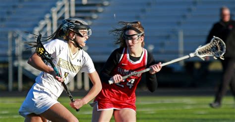 As Concussion Worries Rise Girls Lacrosse Turns To Headgear The New