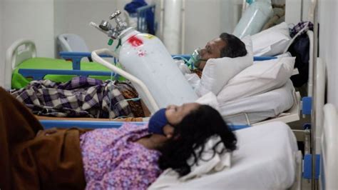 Covid Di Indonesia IGD Dan ICU Sejumlah Rumah Sakit Penuh Pasien Dirawat Di Tenda