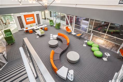 Collaborative Furniture - Collaboration Workspace Design | CRB Meeting