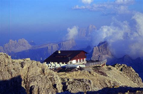 10 Most Unusual Mountain Huts