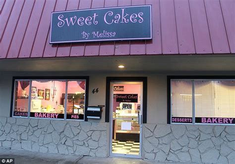 Sweet Cakes Ordered To Pay 135k In Damages To Same Sex Couple