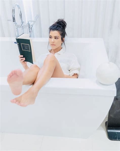 kourtney kardashian feet kourtney kardashian instagram robert kardashian jr kardashian jenner