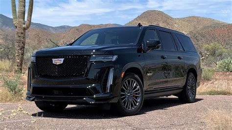 2023 Cadillac Escalade V First Drive 3 Rows 3 Tons 60 Mph In 44