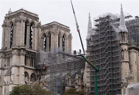 Notre Dame Spire Set to Be Rebuilt With Questionable 