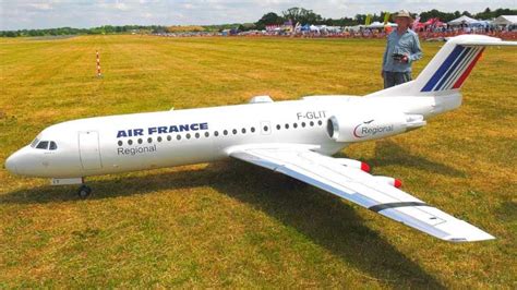 Giant Rc Fokker 70 Airliner Turbine Powered Passanger Jet Airplane