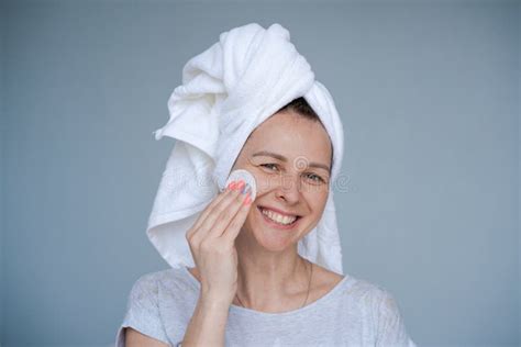 Close Up 35 Year Old Woman Taking Care Clean Skin And Pores After