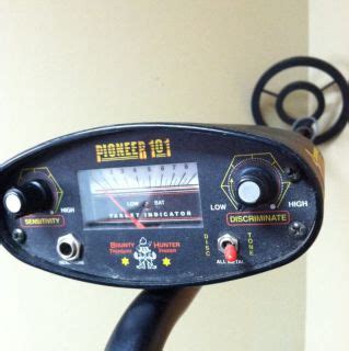 View and download bounty hunter metal detector user manual online. Bounty Hunter Automatic 840 VLF Metal Detector. Works fine ...