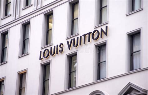 Louis Vuitton Shop Sloane Street View Iqs Executive