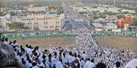 Di tempat ini nabi adam dan siti hawa dipertemukan. 7 Kelebihan Hari Arafah (9 Zulhijjah) Yang Patut Kita ...