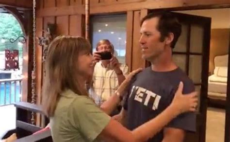 Jase robertson grew up with his father as the duck commander and soon realized he has the same passion as his father. Have y'all seen Jase Robertson since he shaved and cut his ...