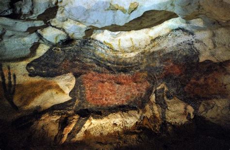 New Lascaux Center In France Recreates Ancient Art Cave Paintings