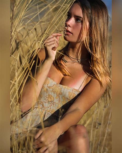 𝓜𝓪𝓴𝓮𝓷𝔃𝓲𝓮 𝓡𝓪𝓲𝓷𝓮 🦋 On Instagram “stay Golden Model Sundress Fashion Styleinspo