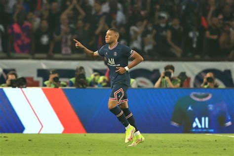 “i don t think i will” kylian mbappé follows up on tom holland s request to join spurs