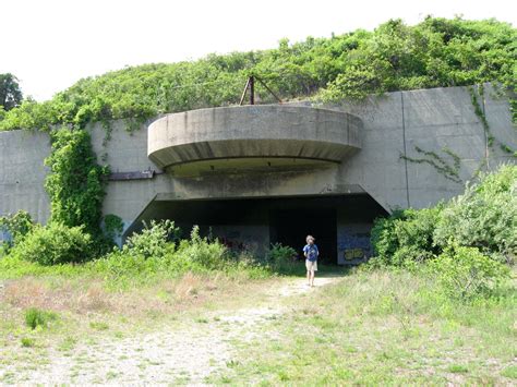 Abandoned Coastal Bunker In Rhode Island Abandoned Military Finds