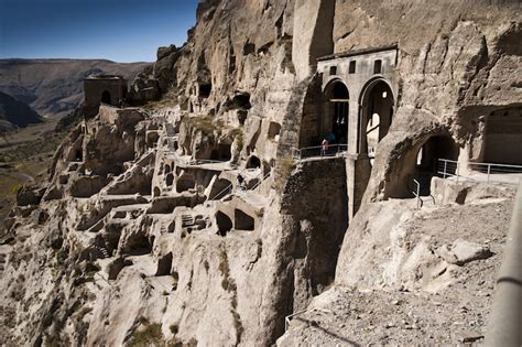 10 Fascinating Cave Dwellings In The World With Photos And Map Touropia