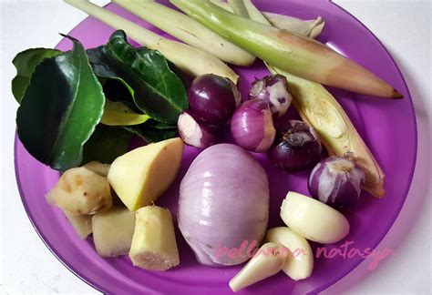 Asam pedas pari dengan keladi via periuktanah.blogspot.com. Resepi Asam Pedas Daging Tetel | Ini Adalah Bellarina Natasya
