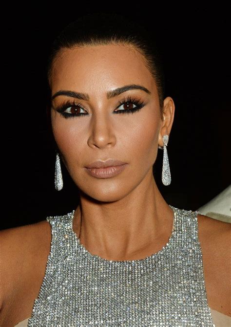 kim kardashian s latest cannes look comes with a pretty genius styling hack kim kardashian