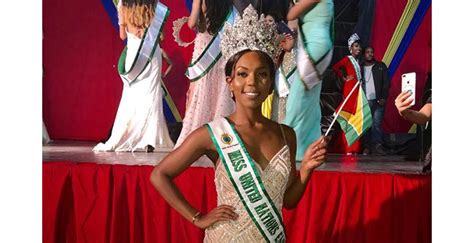 nikita barker crowned miss guyana universe 2014 guyana chronicle