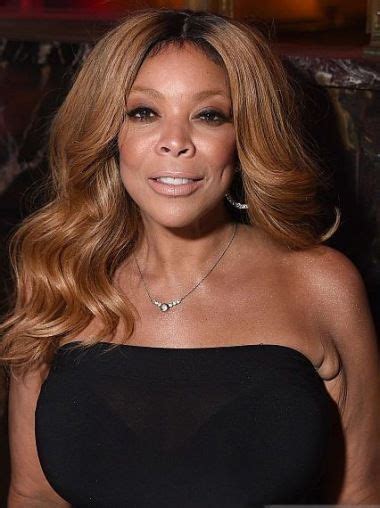Wendy Williams 18 Wavy Long Synthetic Long Hair Wigs Human Lace