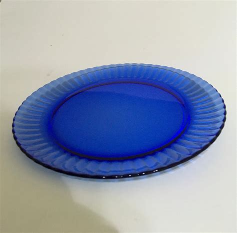 Cobalt Blue Glass Dinner Plates 10 1 4 With Swirl Edge Design