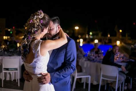 Με επικεφαλής τον dj γάμων και εκδηλώσεων πέτρο μάλαμα, αναλαμβάνουμε καλύψεις εκδηλώσεων στη θεσσαλονίκη, στη χαλκιδική και όχι μόνο, με ηχητικά, φωτισμό κ.ά. DJ για γάμο, Θεσσαλονίκη, Βέροια, μουσική γάμου | Wedding DJ