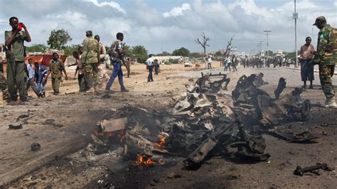 Islamic Militant Gunmen Storm Somalian Army Base With Bombs 30 Dead