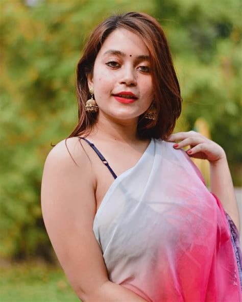 nandita dutta on twitter bollywood actress model hot sexy bold desi saree beauty