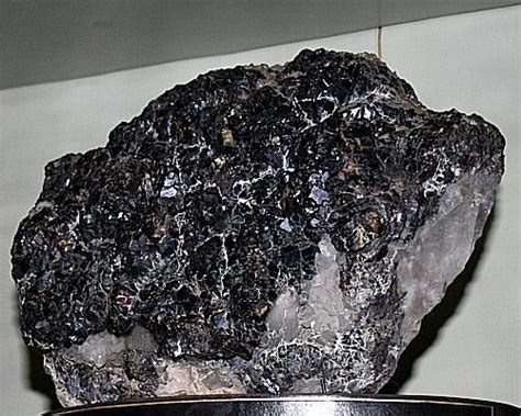 How To Distinguish Brown Minerals—photo Gallery Minerals Zinc